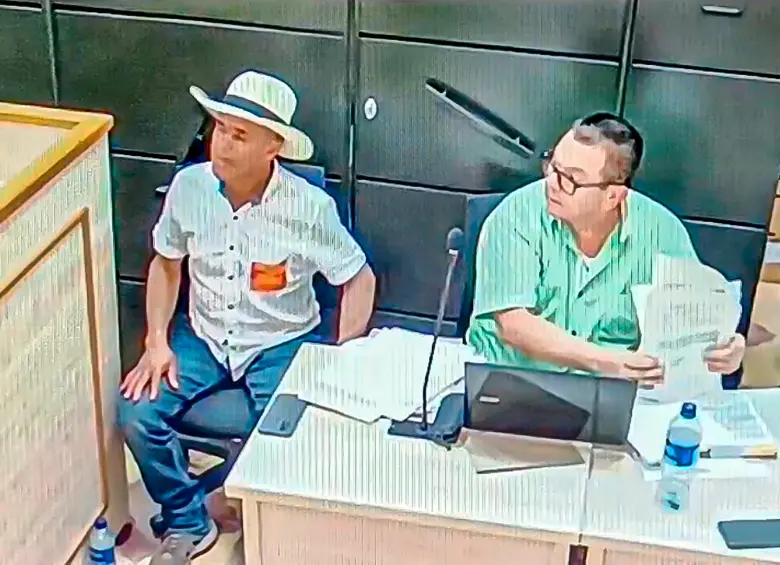 En la audiencia estuvieron los campesinos imputados, que fueron defendidos por varios abogados de ONG de Derechos Humanos. Foto: Captura de video