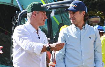 El gobernador de Antioquia, Andrés Julián Rendón, y el alcalde de Medellín, Federico Gutiérrez, presentaron este mes su rendición de cuentas de sus dos años de gobierno. FOTO MANUEL SALDARRIAGA