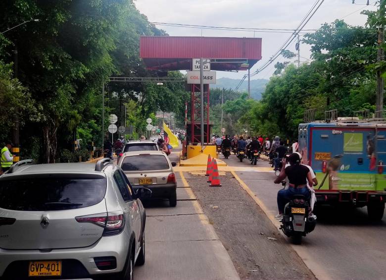 Los 15 días de paro han significado pérdidas en infraestructura y a nivel social en los territorios, como la quema del peaje de Tarazá. FOTO JULIO CÉSAR HERRERA