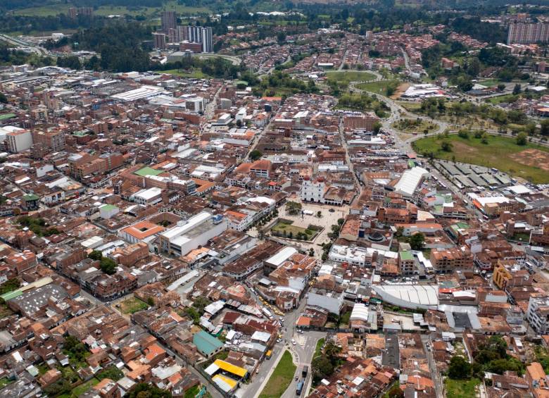 Rionegro es el principal centro urbano y actúa como referencia para la oferta regional. El año pasado se vendieron 4.688 viviendas. FOTO manuel saldarriaga