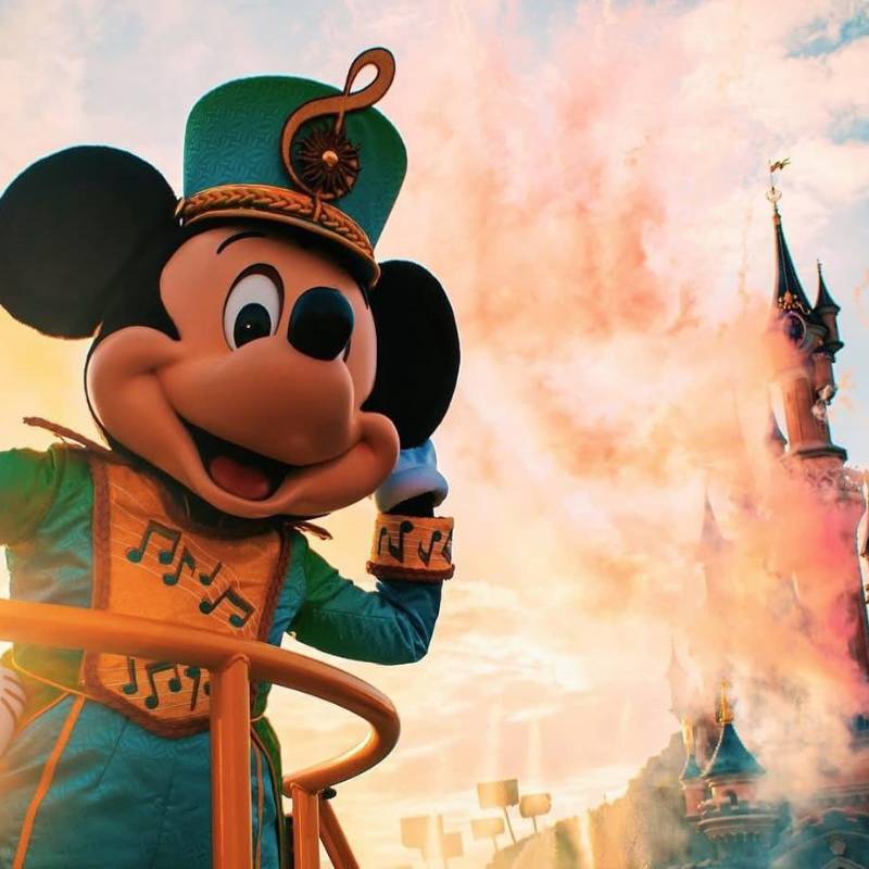 Disneyland Paris se ha visto involucrado por un escandalo de abuso a menores por parte de un ciudadano británico. Imagen tomada de Instagram, disneyland paris.