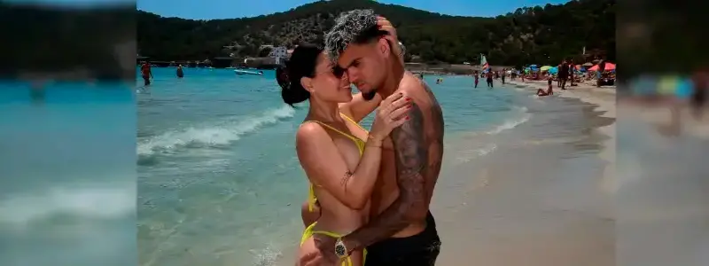 En fotos | Muy enamorados: Luis Díaz y su esposa disfrutan su luna de miel en Ibiza