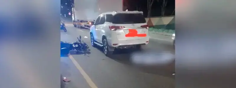 Motociclista murió al caer y ser atropellado en Bello