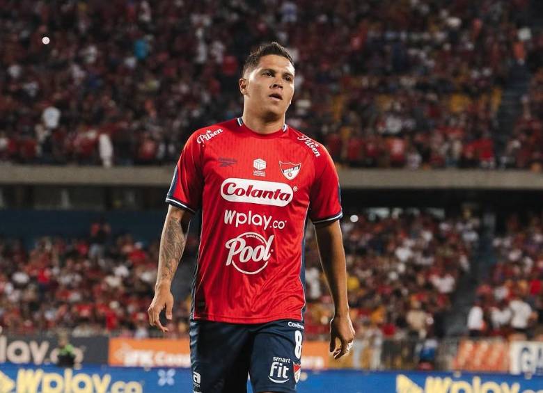 Los jugadores del DIM recibieron el nuevo bus de la institución que los llevó al estadio Atanasio Girardot para el duelo ante Cúcuta Deportivo, por la sexta fecha de la Liga BetPlay. FOTO Instagram @juanferquinterop