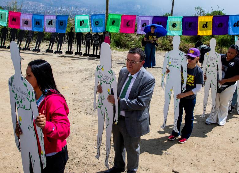 Este anuncio se produce en el marco de la conmemoración del primer aniversario del hallazgo de dos cuerpos en La Escombrera, ocurrido el 18 de diciembre de 2024, un hecho que marcó un antes y un después en la ciudad. FOTO: Julio Herrera