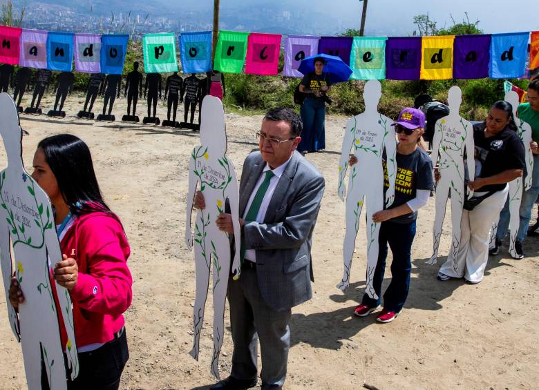 La Comuna 13 fue un territorio en disputa entre la guerrilla y los paramilitares, quienes libraron una intensa confrontación por el dominio de este sector. Según la JEP, entre 2001 y 2004, se llevaron a cabo 34 operaciones militares en este lugar. FOTO: Julio Herrera