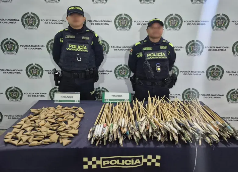 Parte del material incautado por las autoridades de Bello en el barrio Villas del Sol. FOTO: Cortesía.