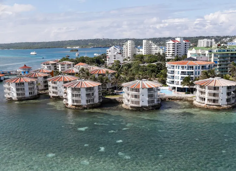 El Hotel Aquarium es operado por Decameron desde 1998, aunque la propiedad del inmueble pertenece a un tercero y actualmente está bajo el control de la Sociedad de Activos Especiales (SAE). FOTO: Juan Antonio Sánchez