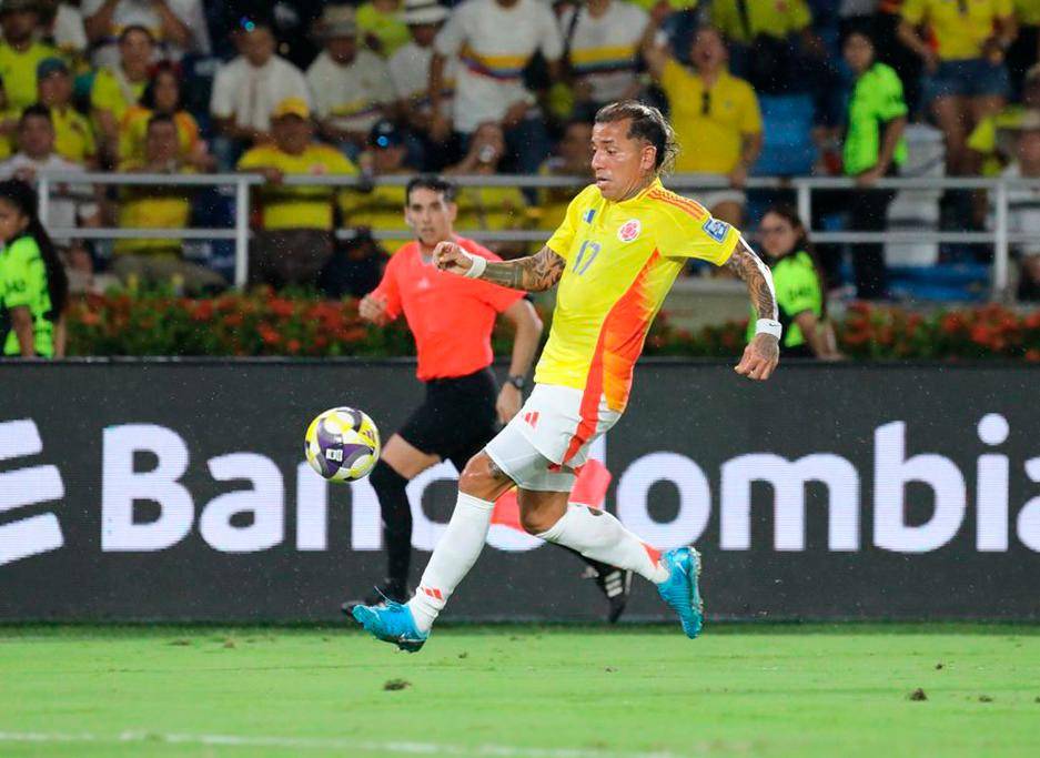 El delantero tolimense Dayro Moreno, de 39 años –cumplirá 40 el 16 de septiembre–, tuvo buen desempeño en lo que jugó contra Bolivia. FOTO: COLPRENSA 