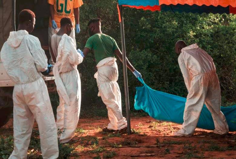 31 personas fueron rescatadas de una secta cristiana en la que debían ayunar para “conocer” a Jesús. Foto: AFP. 