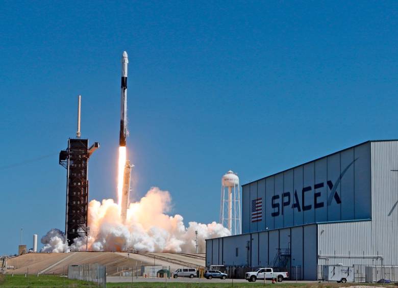 SpaceX, fundada por Musk en 2002, ha desarrollado los cohetes Falcon 1, Falcon 9 y Falcon Heavy. FOTO getty