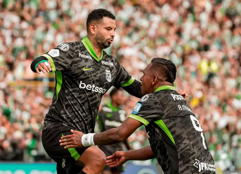Alfreo Morelos y Edwwin Cardona, ingresaron para el segundo tiempo en el duelo ante Fortaleza en El Campín y le cambiaron la cara al equipo verdolaga. FOTO: @nacionaloficial
