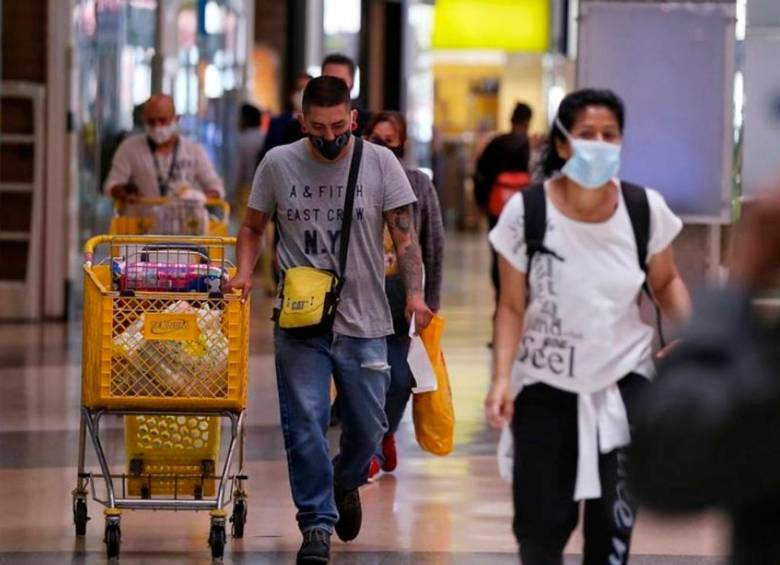 En el primer semestre, el consumo de los hogares se disparó, según Raddar. FOTO Colprensa.