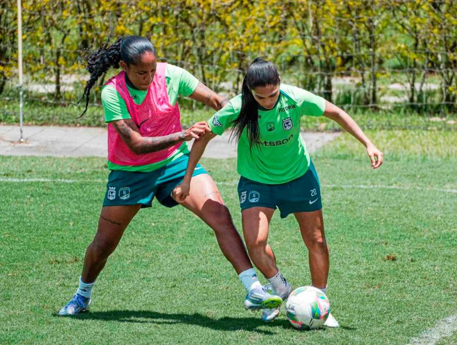 Atlético Nacional femenino se mide a Millonarios en el Atanasio Girardot, por la cuarta fecha de los octavos de final de la Liga. FOTO CORTESÍA @naloficialfem