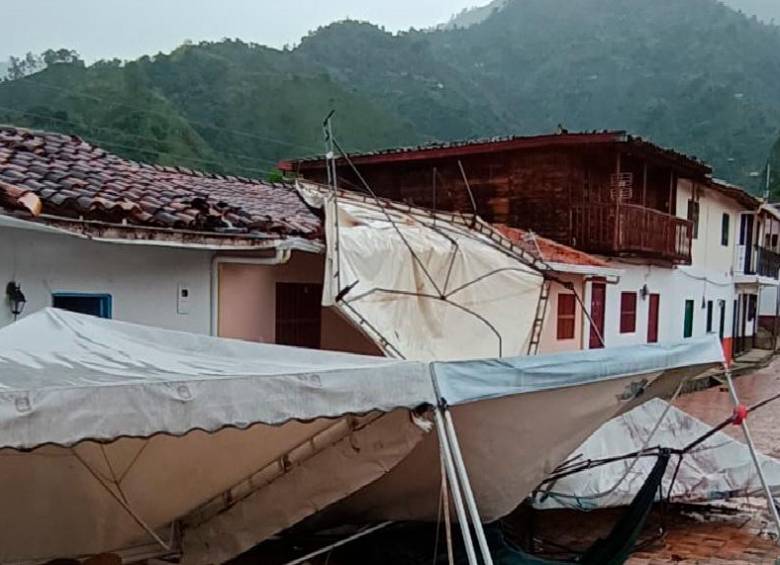 Imagen de Zabaletas, donde hubo varias construcciones afectadas en el techo, incluida la iglesia. FOTO CORTESÍA