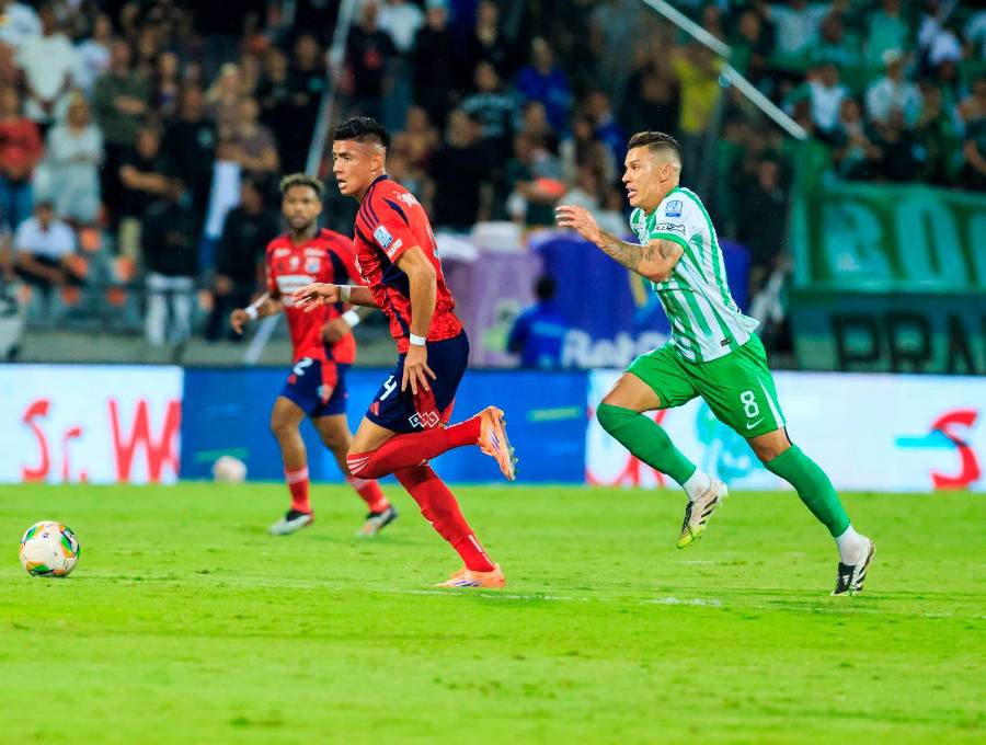 El volante antioqueño Mateus Uribe es uno de los que mejor rendimiento ha tenido con Nacional en los últimos partidos de la Liga. Foto: Camilo Suárez
