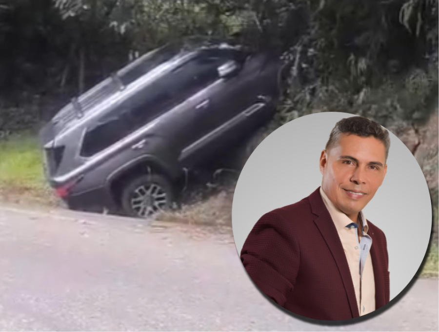 Así quedó la camioneta en la que se transportaba El Andariego. Foto: captura de video y tomada de Facebook