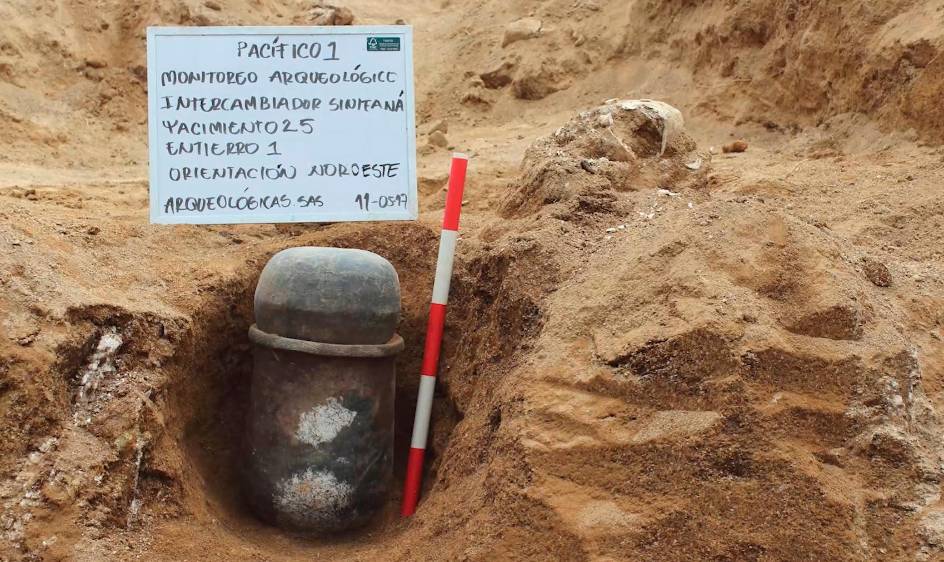 El lugar donde fue hallado la vasija funeraria en una montaña de Bolombolo. FOTO: CORTESÍA