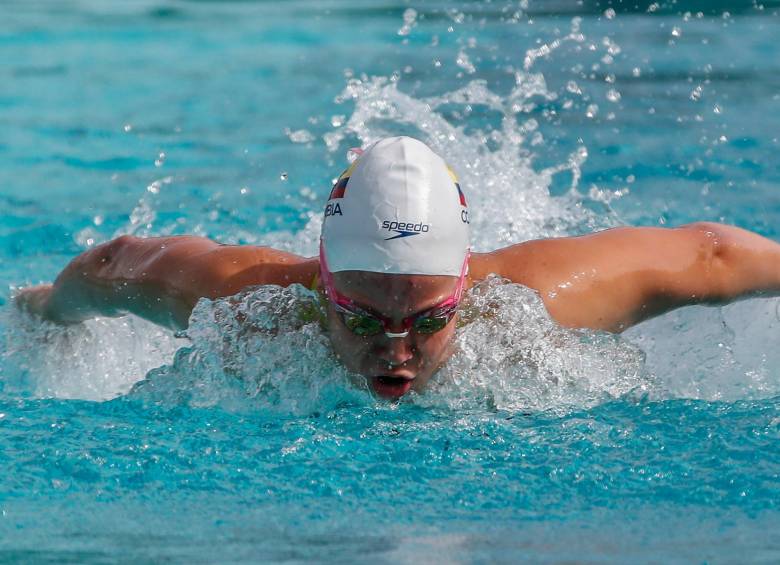 Karen Durango Restrepo, además de competir en las pruebas de natación carreras, se ha destacado como nadadora de aguas abiertas, otra modalidad que disfruta y en la que representa a Antioquia. FOTO el colombiano