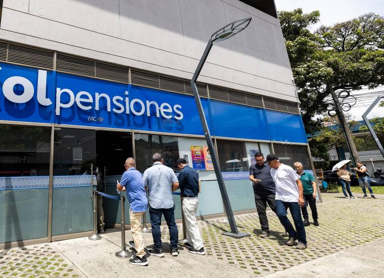 El aumento del salario mínimo elevó el costo de las pensiones frente a lo previsto inicialmente en el Presupuesto General de la Nación.