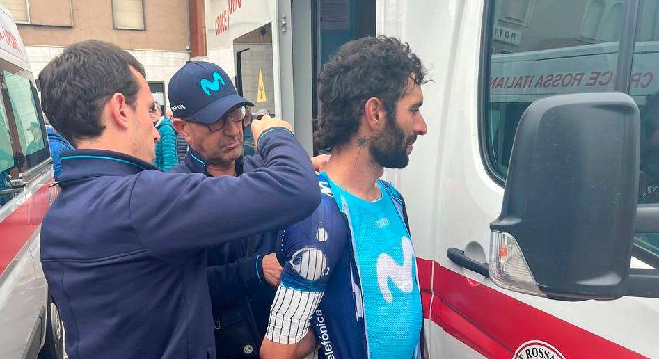 Gaviria sufrió un golpe en el brazo izquierdo tras nueva caída en el Giro. FOTO TWITTER MOVISTAR