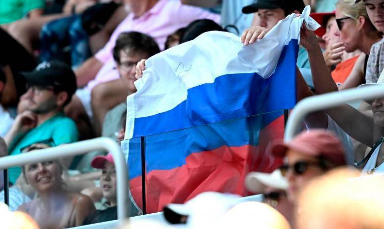 La afición rusa estaba causando tensión durante el juego entre Kamilla Rakhimova y Kateryna Baindl. FOTO EFE