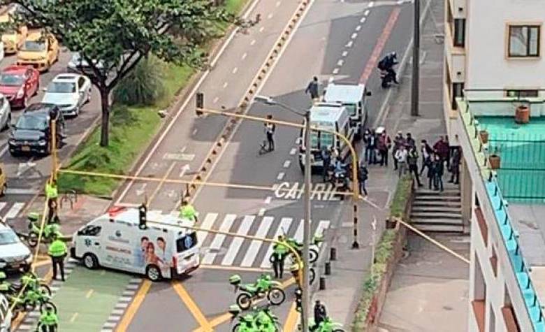 Un oficial murió durante la atención del presunto hurto y otro terminó herido. La escena fue acordonada. FOTO: Cortesía