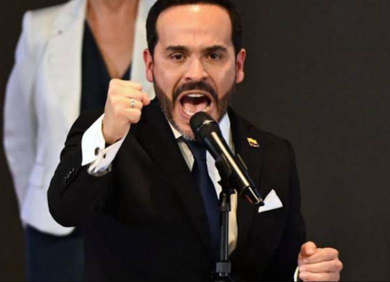 Abelardo De la Espriella, presidente colombiano, anunció ofensiva contra empresas de seguridad privada. Foto: AFP