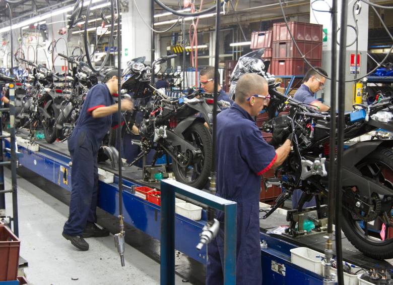 En el tercer trimestre de 2023 los indicadores de producción industrial y comercio fueron preocupantes. FOTO EL COLOMBIANO