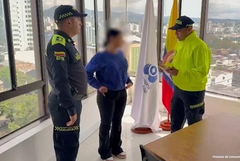 Luego de avalar el preacuerdo celebrado entre la Fiscalía General de la Nación y Laura María Rave, un juez de conocimiento la condenó a 18 años se prisión por su responsabilidad en el crimen de su compañero sentimental. Foto: Cortesía