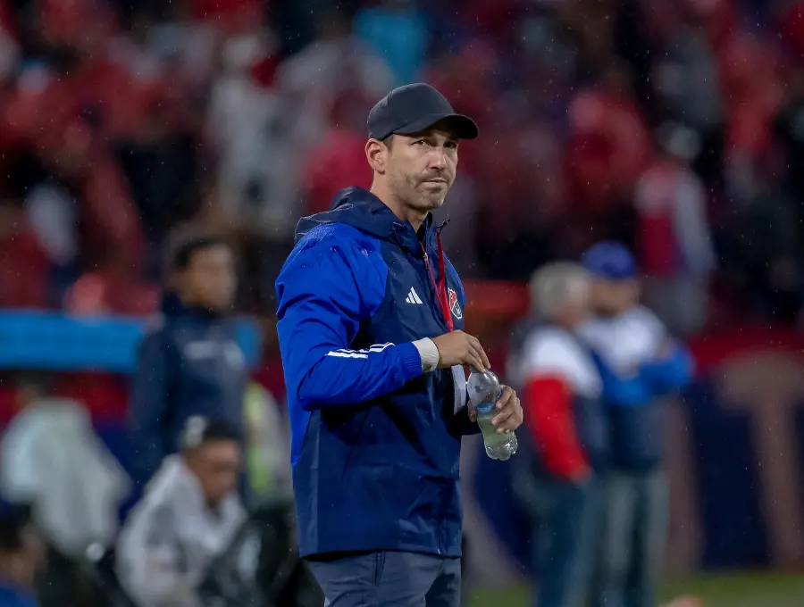 Sebastián Botero fue futbolista profesional y jugó en el Medellín. En 2022 regresó al equipo. En 2023 asumió la dirección técnica del equipo profesional y, después, regresó al la cantera. Foto: Juan Antonio Sánchez