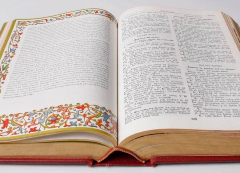 El libro de los católicos en el mundo, la biblia. FOTO: Archivo EC