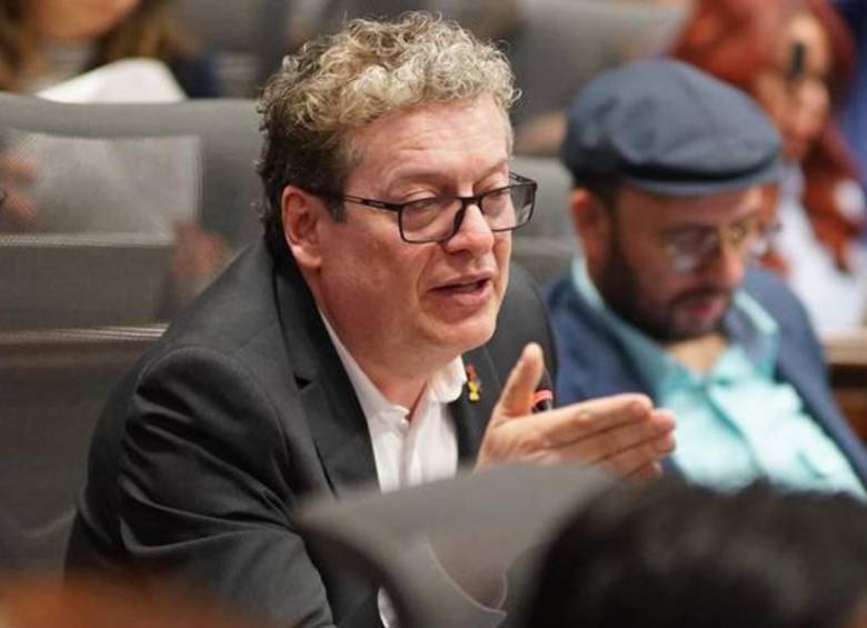 El Representante a la Cámara por el Pacto Histórico, Alirio Uribe. FOTO: Twitter @CamaraColombia