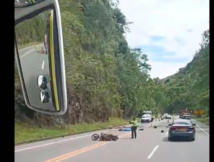El siniestro ocurrió en la vía La Pintada—Supía en el departamento de Caldas. FOTO CAPTURA DE VIDEO