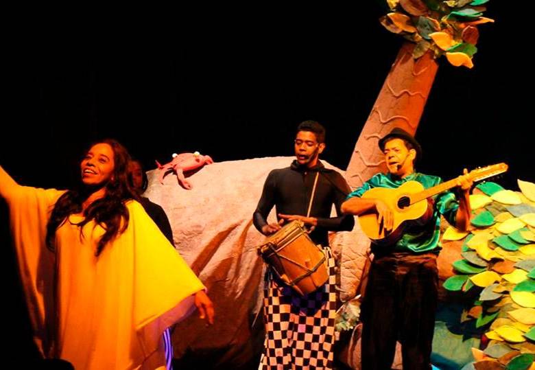 El teatro Arlequín cumple 50 años de historia. FOTO Cortesía 