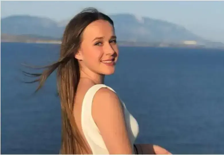 La joven murió tras participar en un reto de una discoteca de Cali que ofrecía un incentivo de millón y medio de pesos por ingerir grandes cantidades de alcohol. FOTO: REDES SOCIALES