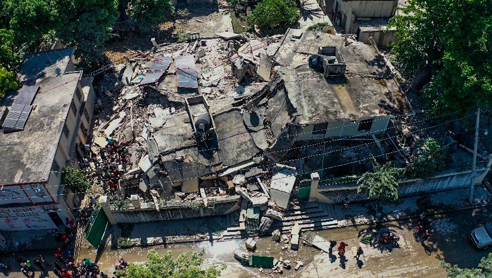 Las autoridades locales reportaron daños en las construcciones de las ciudades de Jérémie y Les Cayes, además de la capital, Puerto Príncipe. Foto: EFE.