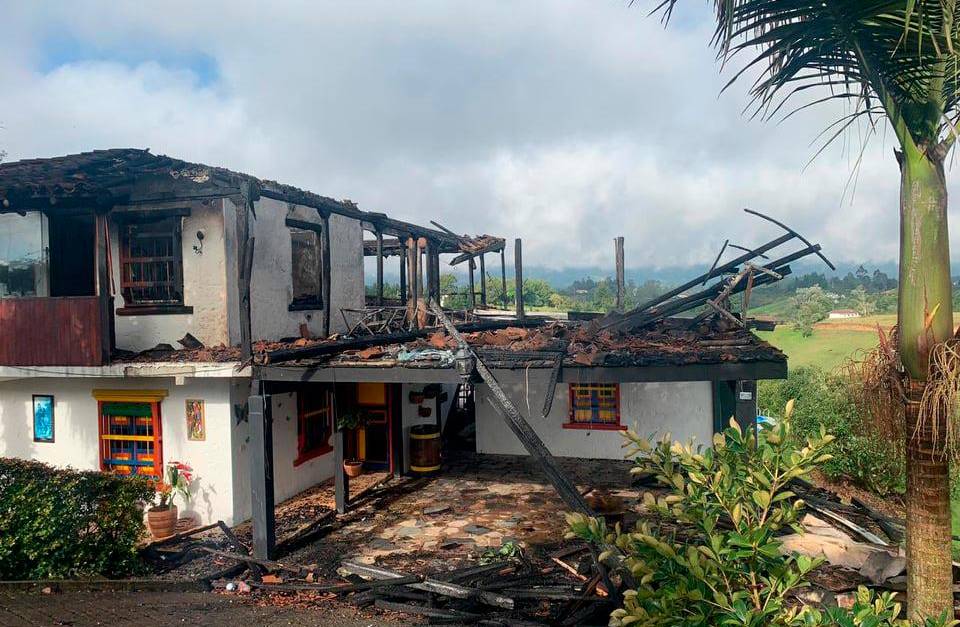 Globo Con Pólvora Ocasionó Un Incendio En Rionegro