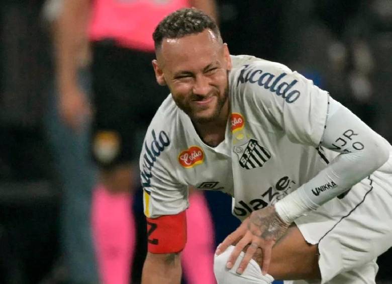 Neymar, de 34 años de edad, espera recuperarse para disputar su cuarto Mundial. FOTO: AFP