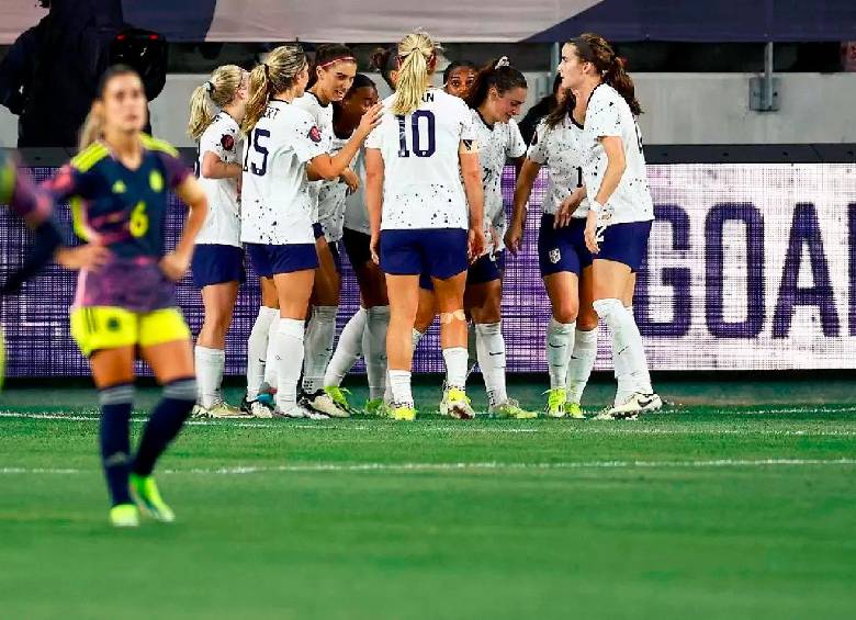 La Selección de Estados Unidos, cuatro veces campeona del mundo, reaccionó ante Colombia tras caída ante México y buscará cupo a la final de la Copa Oro. FOTO AFP