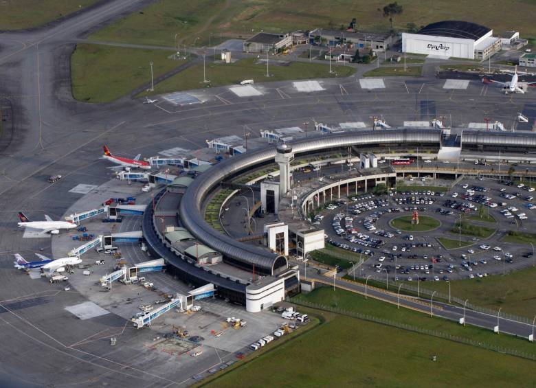 Avianca y Latam son los líderes de la industria aérea en el país actualmente y aumentaron su apuesta en las últimas semanas. FOTO EL COLOMBIANO