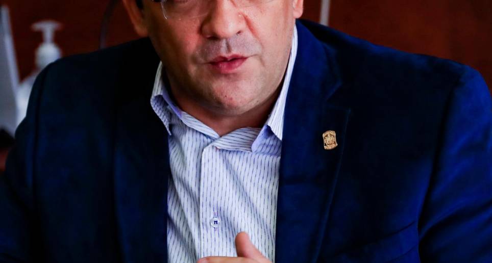 José Fernando Escobar Estrada es el alcalde del municipio de Itagüí para el período 2020-2023. FOTO Jaime Pérez Munevar.