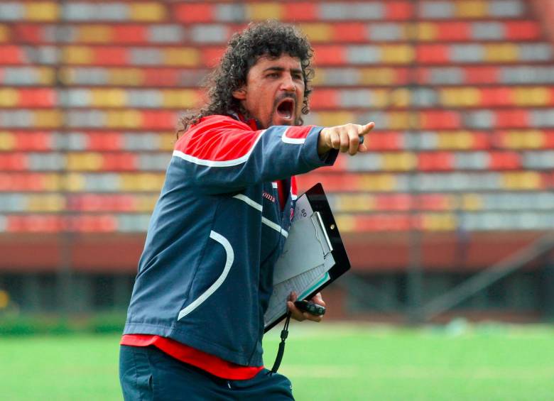 Leonel Álvarez suma tres títulos en Colombia, todos bajo el mando de Independiente Medellín. FOTO EL COLOMBIANO