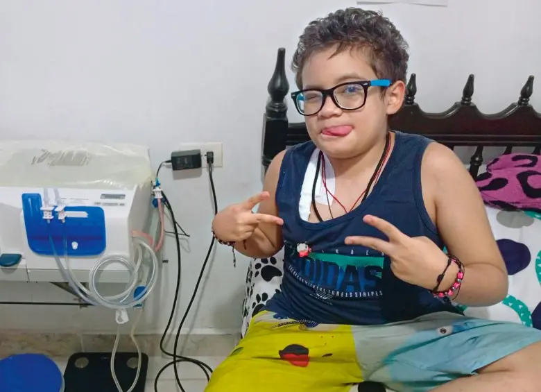 Jeisson Ocampo es uno de los 764 pacientes que están en la lista de espera por donantes de órganos en Antioquia. Vive en Niquía y necesita un riñón. Su mamá autorizó a publicar su rostro. FOTO Cortesía de la familia