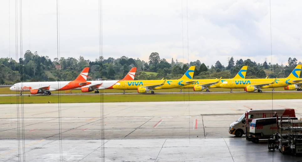 En su mejor momento, Viva llegó a volar 23 aviones y Ultra Air 6. Ambas tenían su base en el aeropuerto de Rionegro, Antioquia. FOTO JAIME PÉREZ