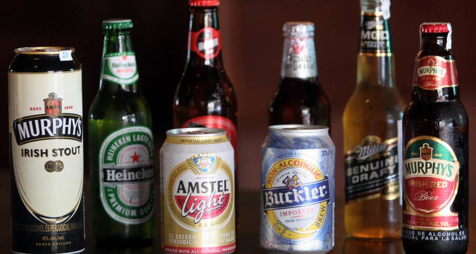 La idea de crear la cerveza en polvo nace en una empresa en Alemania. FOTO: Archivo EC-Hernan Vanegas
