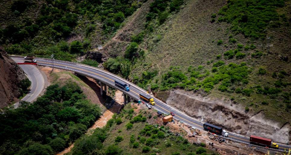 La vía Mulaló – Loboguerrero es uno de los proyectos de conectividad más estratégicos del país ya que beneficia el desarrollo de la región Pacífico. FOTO Cortesía