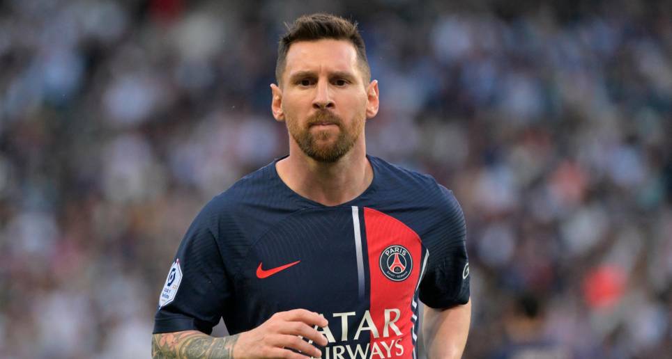 Lionel Messi jugó dos años en el PSG, equipo en el que dice no fue feliz. FOTO AFP