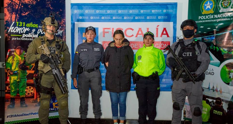 Margareth Chacón fue expulsada de El Salvador y enviada a Colombia para ser procesada por el crimen del fiscal paraguayo Marcelo Pecci. FOTO: CORTESÍA FISCALÍA