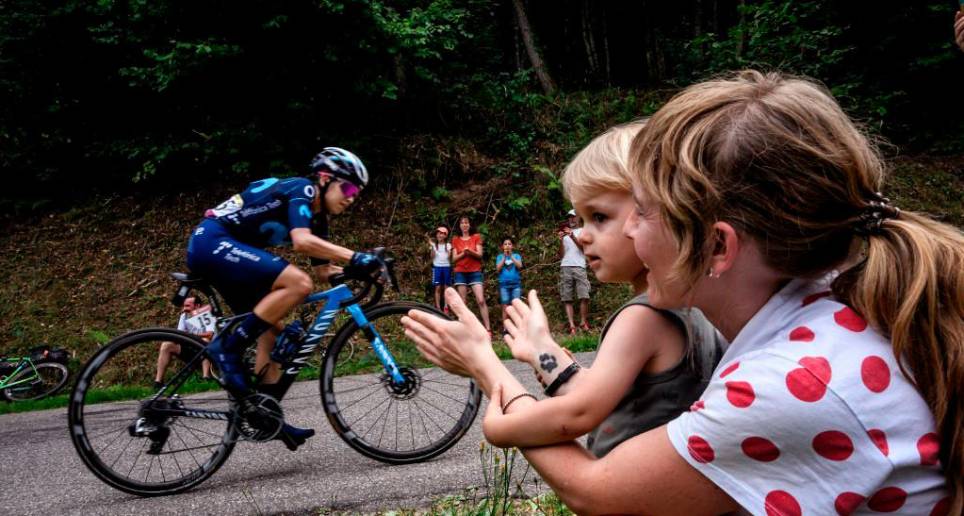La colombiana Paula Patiño corre su segundo Tour de Francia. FOTO GETTY